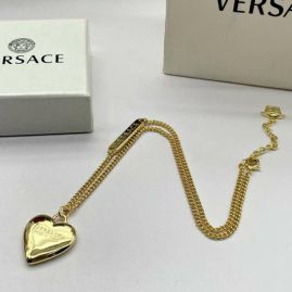 Picture of Versace Necklace _SKUVersacenecklace06cly5916998